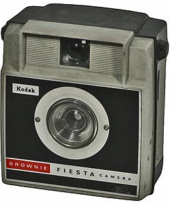 Фотоаппарат "Kodak Brownie Fiesta" (арт.054) ― STARINISM.RU